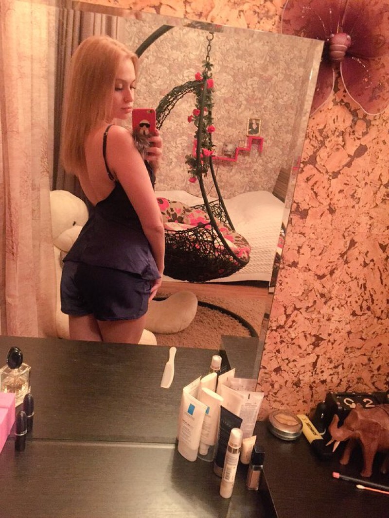 Лада проститутка СПб у метро Политехническая услуги проституток спб